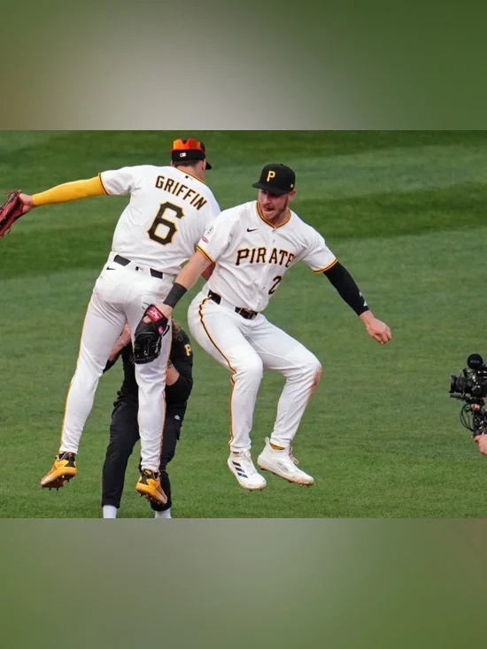 Nike Pittsburgh Pirates Konnor Griffin #6 White MLB Baseball Jersey Men’s Sz: M - Picture 4 of 8